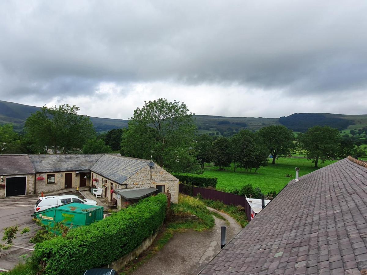 Swiss House B&B Castleton  Exterior foto